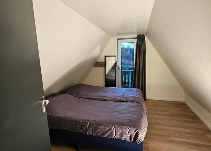 6 pers. vakantiehuis aan visvijver op vakantiepark, Time4vacay